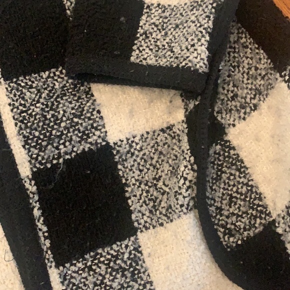 JOA Buffalo plaid teddy coat - Picture 6 of 6